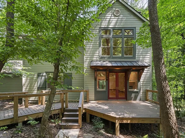 3886 Harts Mill Ln, Atlanta, GA 30319