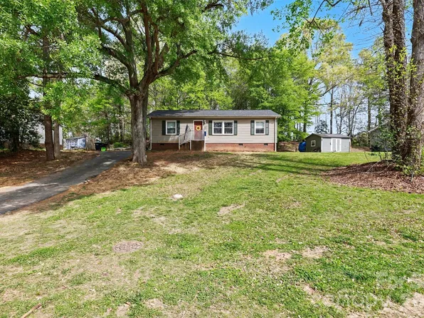 114 State St, Lincolnton, NC 28092