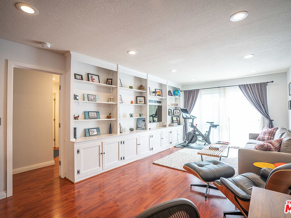 1st image of 1440 23rd St APT 209