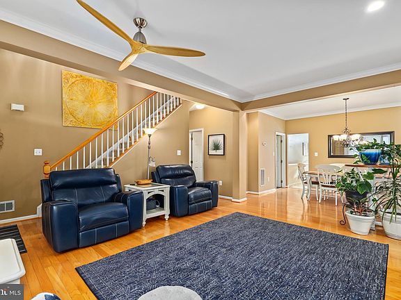 5th image of 13869 Palisades St