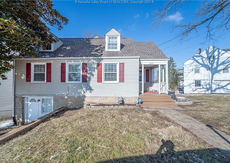 1st image of 702 Churchill Dr