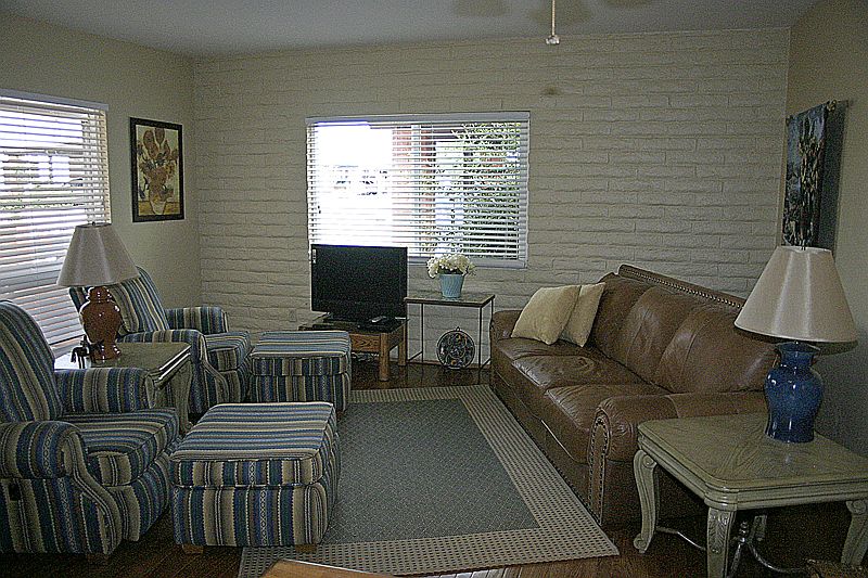 1st image of 399 W Camino Del Sonador