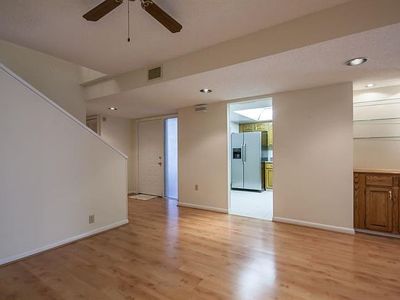 3rd image of 4228 Hartwood Ln