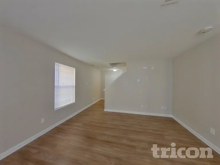 1362 Cadre Cir — Photo 2