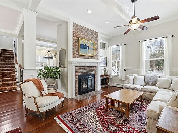 5th image of 47 Highland Ave