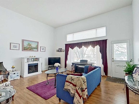 3rd image of 272 N Rocky Ridge Ct NW