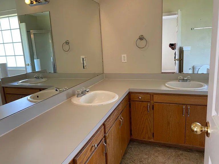 3908 Onaway Trl — Photo 11