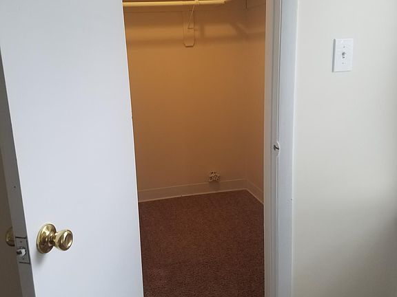 4th image of 105 Victoria Pl #105B