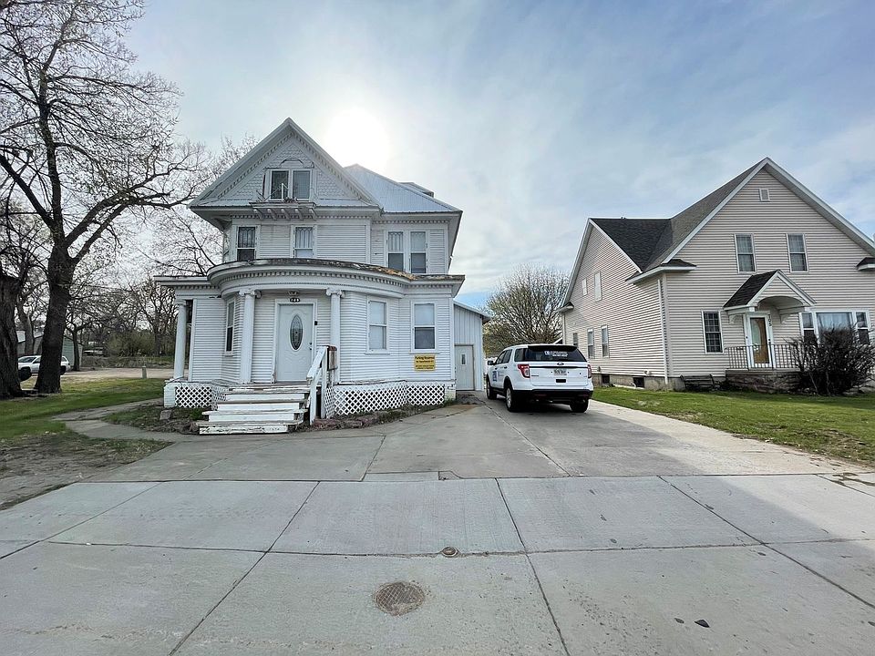 709 S Sanborn 709 S Sanborn Blvd Mitchell SD Zillow