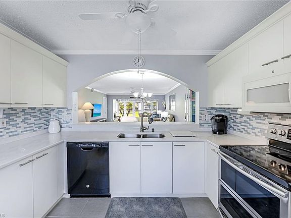 5th image of 188 Furse Lakes Cir