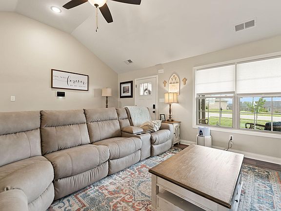 5th image of 205 Windward Way