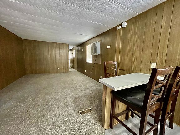5th image of 1437 W Benson Ave