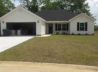 137 Adelphi Dr, Loris, SC 29569