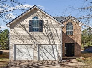 565 Amish Ave, Riverdale, GA 30296