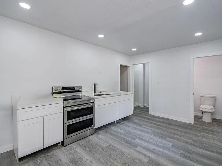 619 River Plantation Dr — Photo 10