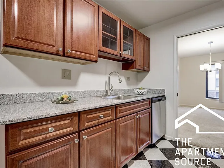 1300 Dnp South Finley Rd #B — Photo 8