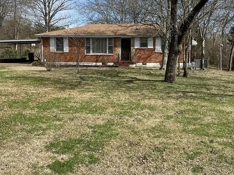 2nd image of 3934 Pheasant Dr