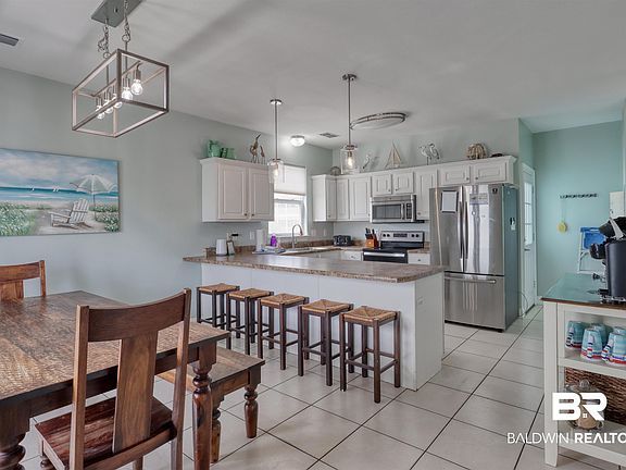 2nd image of 6081 Sawgrass Dr
