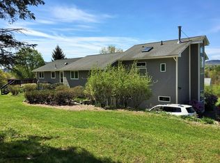 439 Station Rd, Amherst, MA 01002