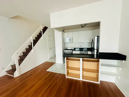 Rented by Compass | media 5