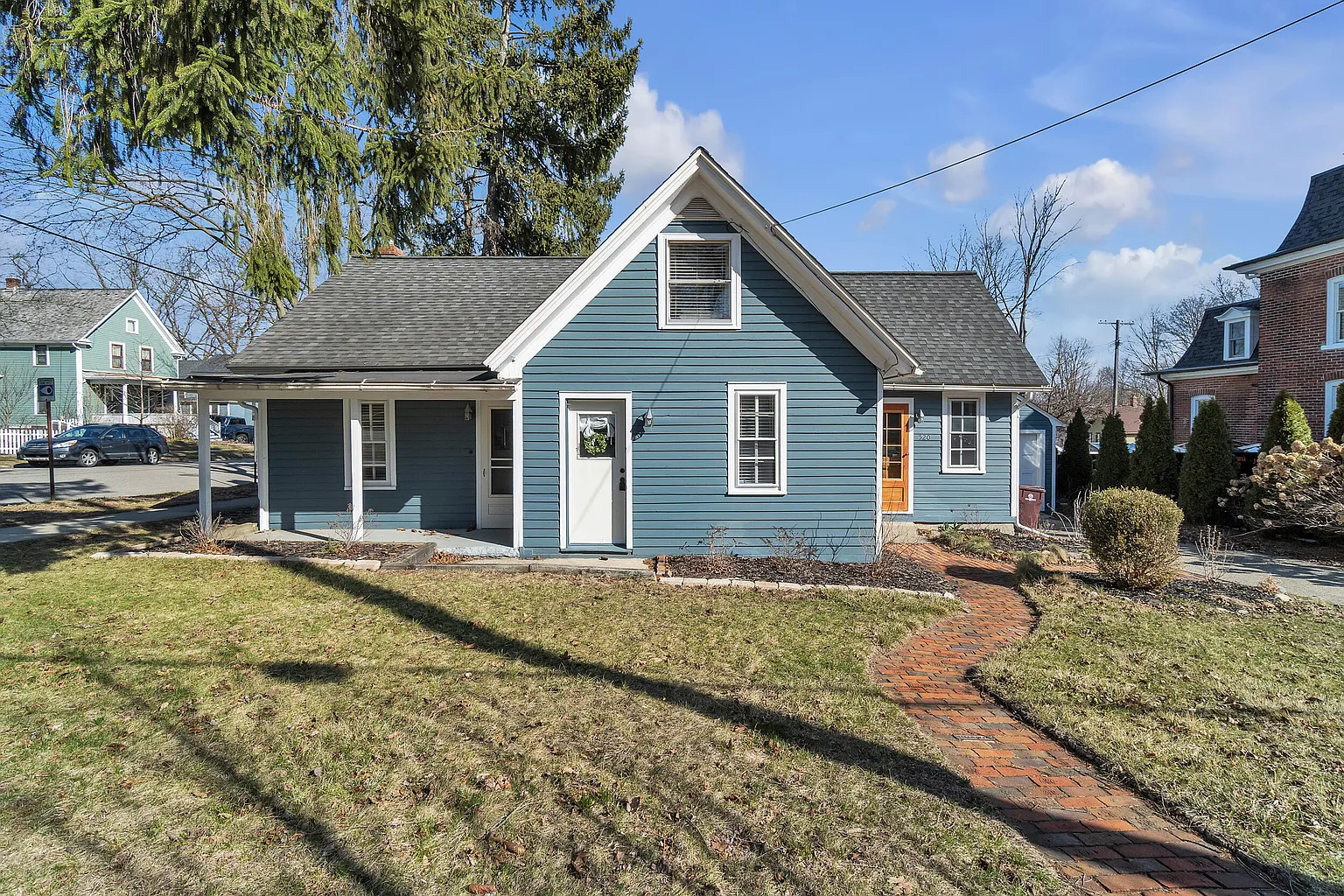 520 W Madison St photo 1