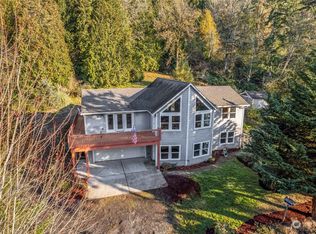 416 Walnut Acres Rd, Kelso, WA 98626