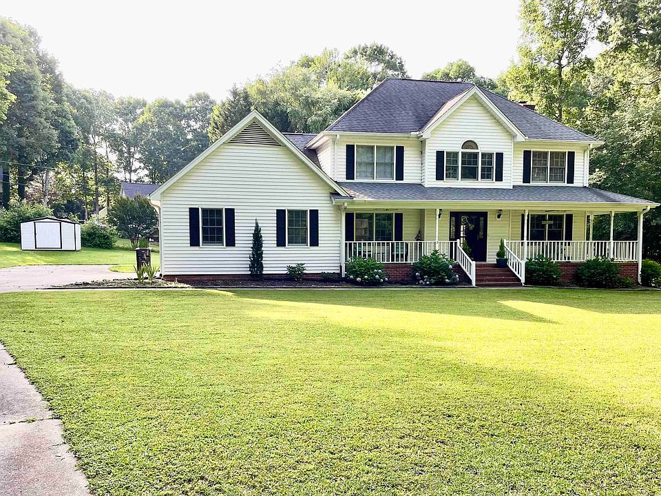 1st image of 119 Hillpine Dr
