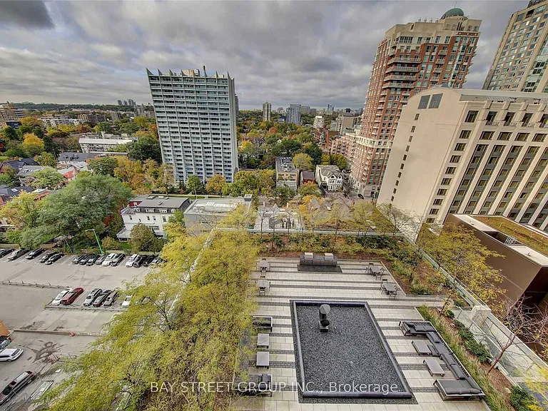 200 Bloor St W #1409 — Photo 37