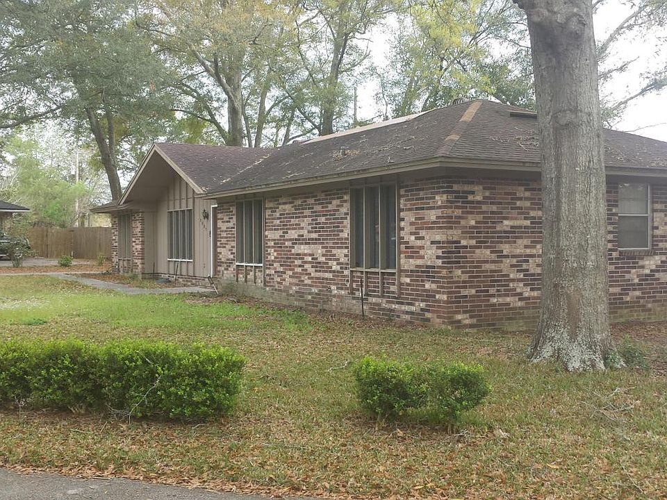 2nd image of 2097 Derby Ct