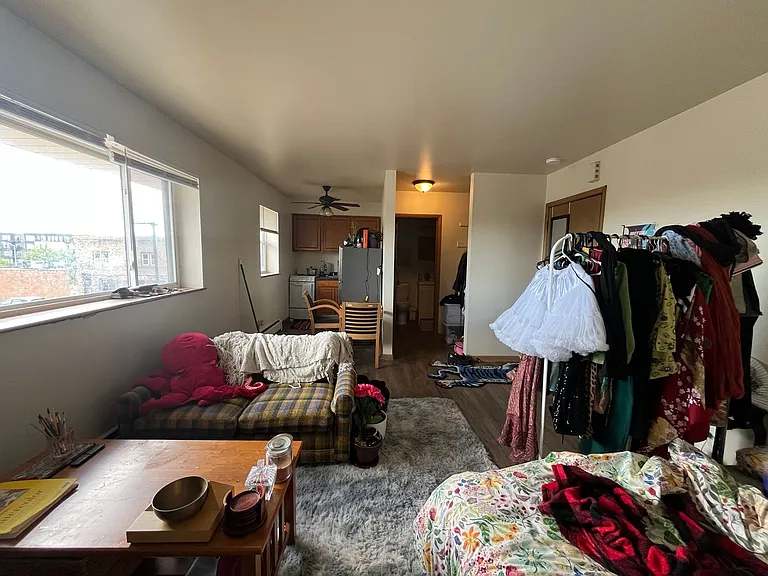 8420 W Greenfield Ave — Photo 9