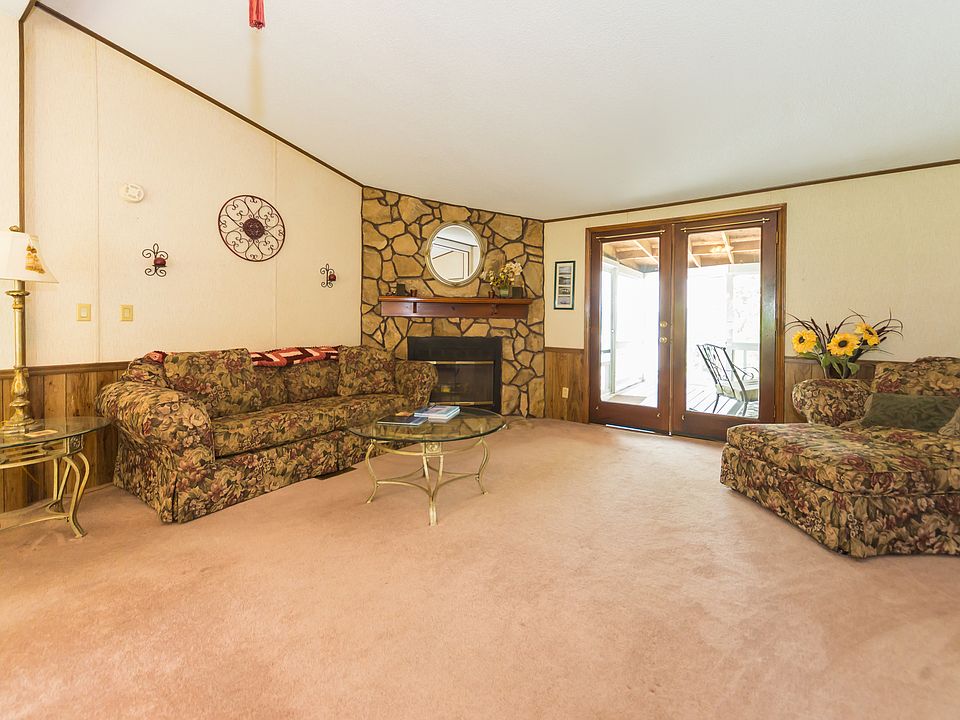 1st image of 124 Sawyer Ln