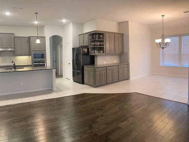 1566 Country Crest Dr — Photo 11