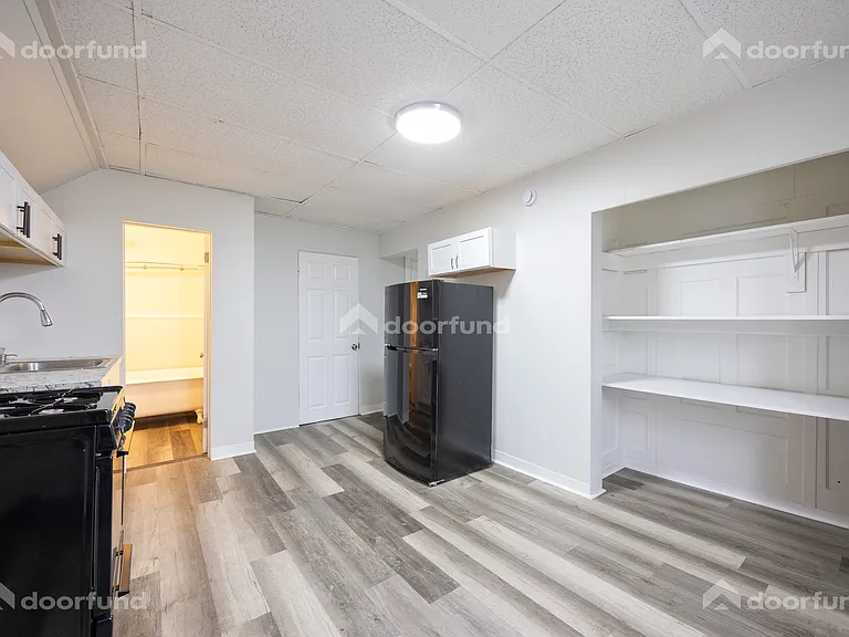 377 Union Ave #7 — Photo 6