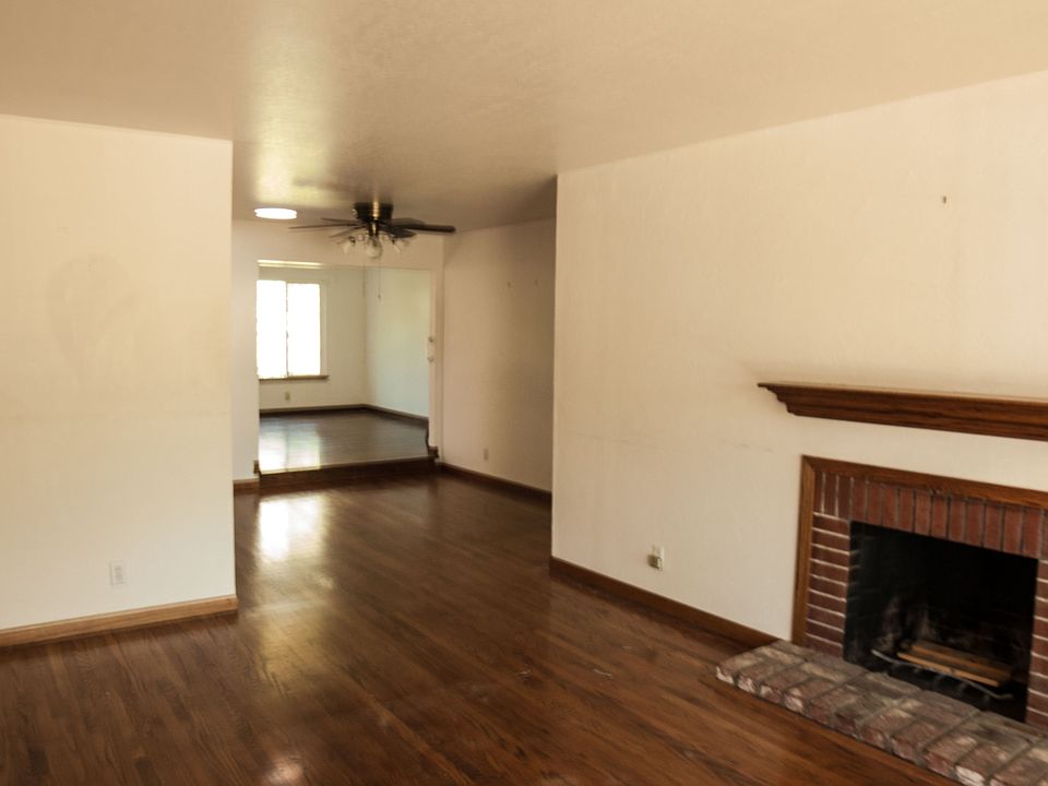 1st image of 2227 Rosita Ave