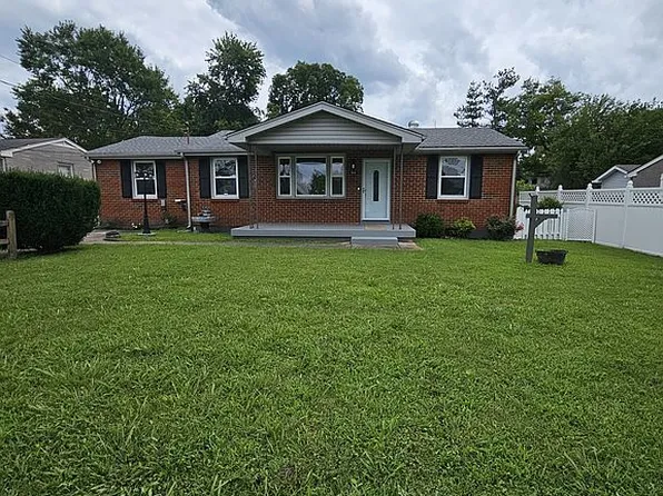 111 Hiller Dr, Old Hickory, TN 37138