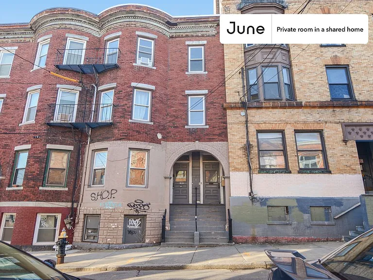 11 Linden St #D — Photo 13