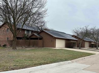 42463 Eldon Ave, Clinton Township, MI 48038