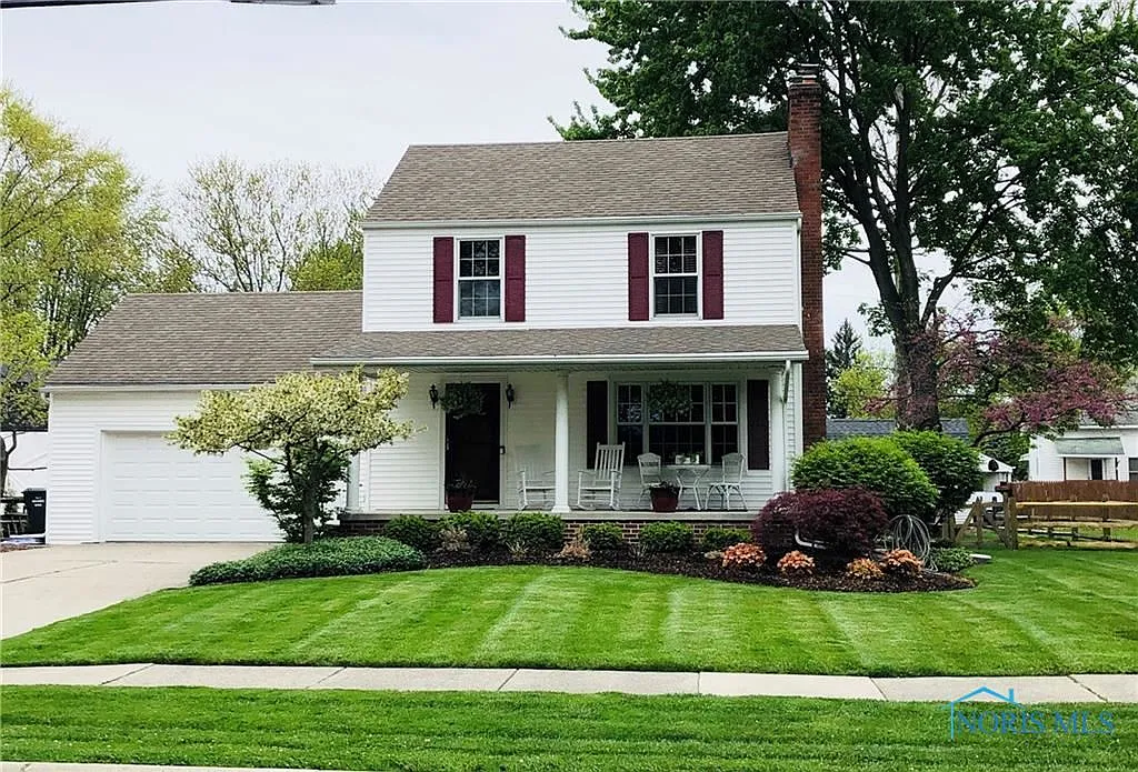833 River Rd photo 1