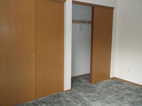 2nd image of 715 N Jefferson St APT 13