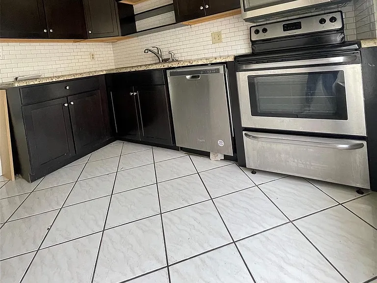 4158 Inverrary Dr #111 — Photo 31