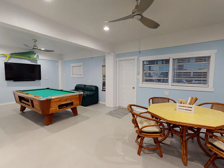 Downstairs rec/play room