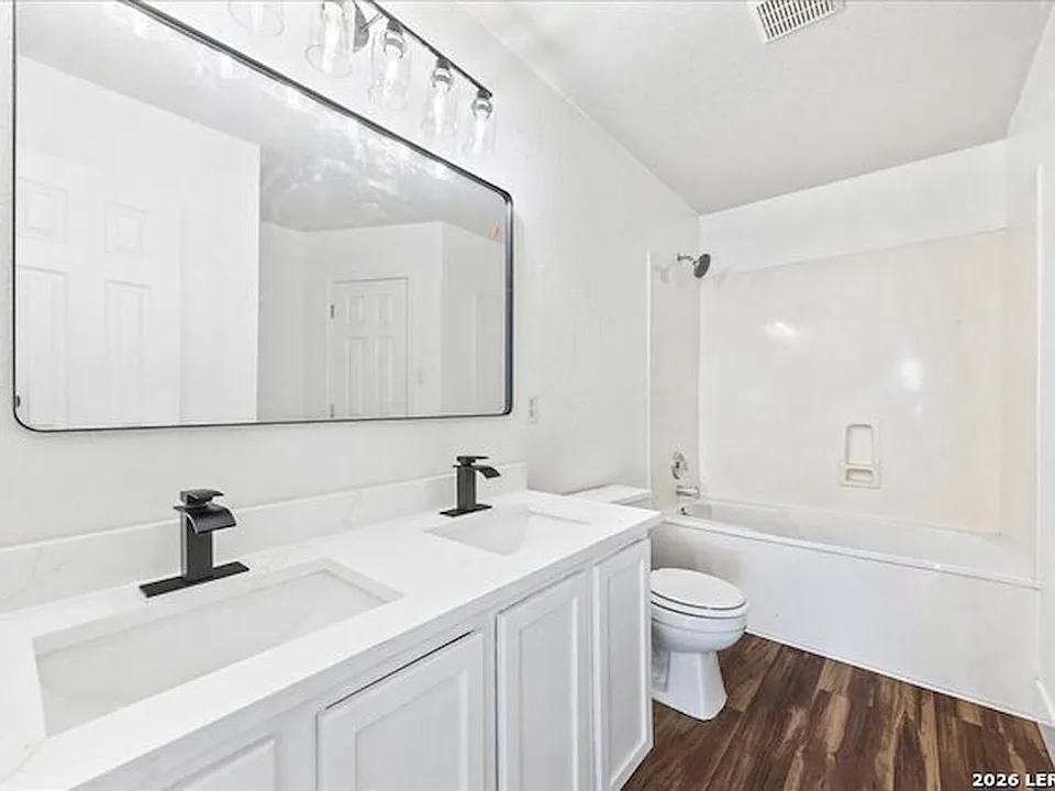 6718 Loma Blanca