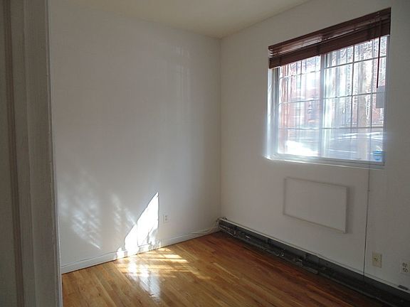3rd image of 147 Lexington Ave APT 1A
