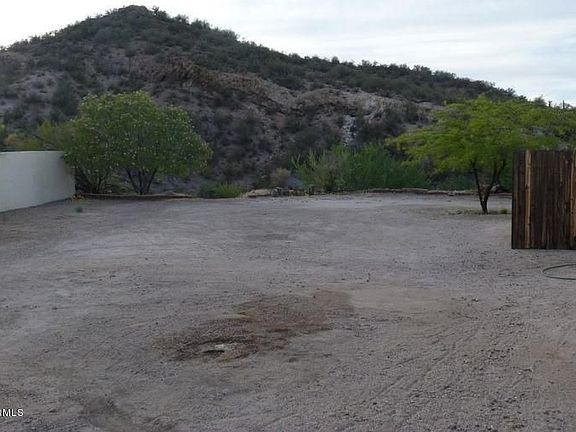 4th image of 740 Powder House Wash Trl