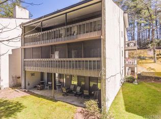 435 Overlook Rd UNIT 2A, Sapphire, NC 28774