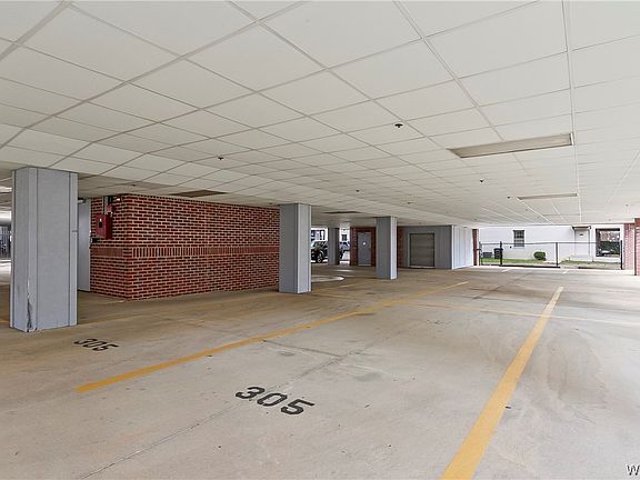 5th image of 712 Frank Thomas Ave APT 305