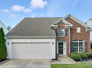 124 Amber Woods Dr, Fort Mill, SC 29708