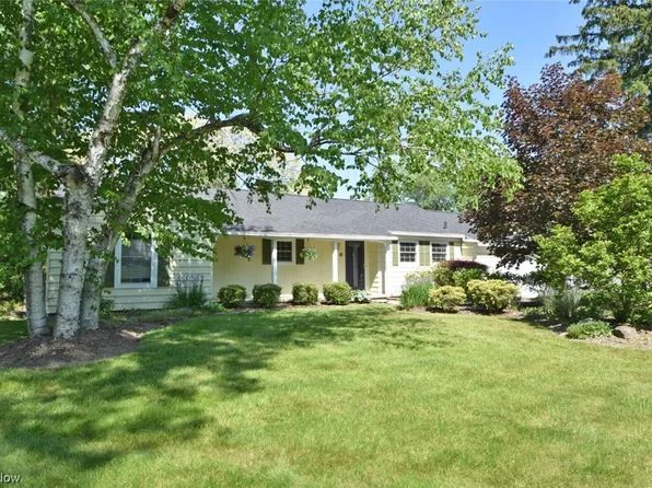 26 W Case Dr, Hudson, OH 44236