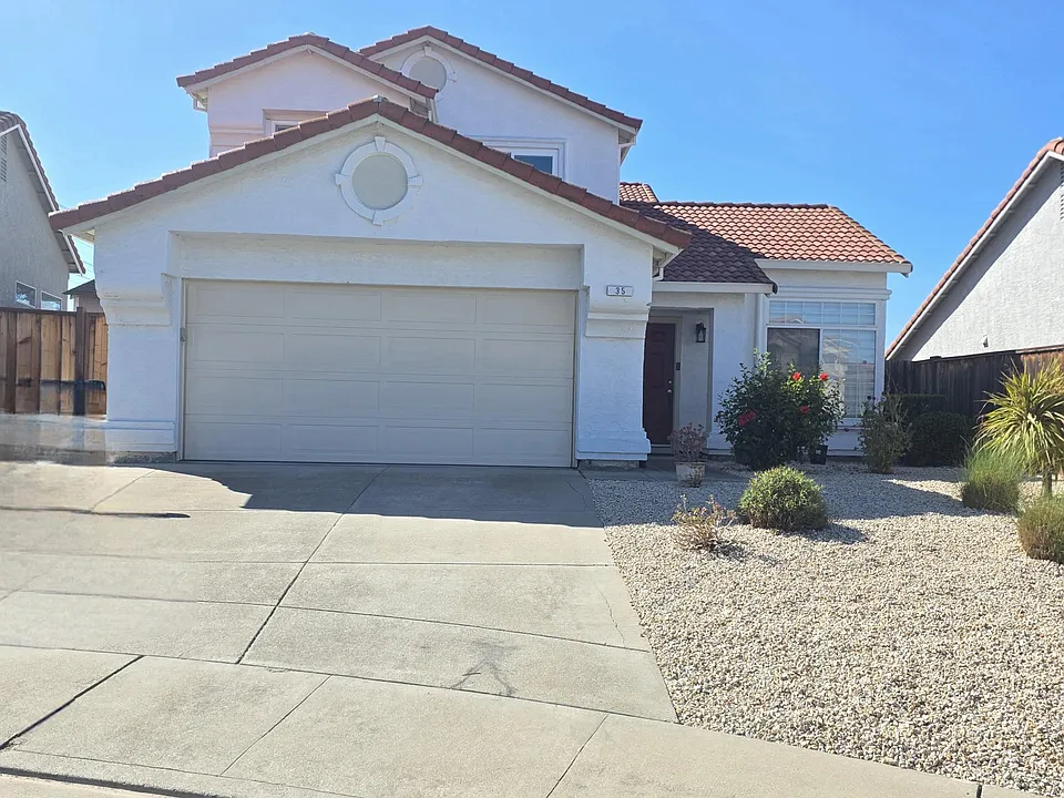 35 Beechwood Ct