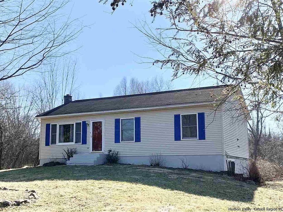 1st image of 17 Deerfield Ln